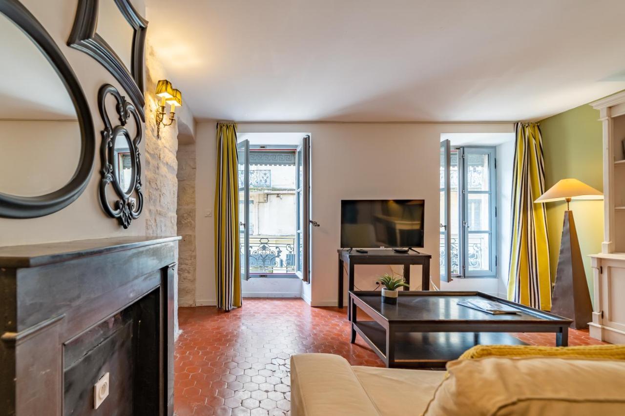 L'Envoutement Provencal Au Coeur De L'Ecusson - Une Nuit A Nîmes Exteriör bild
