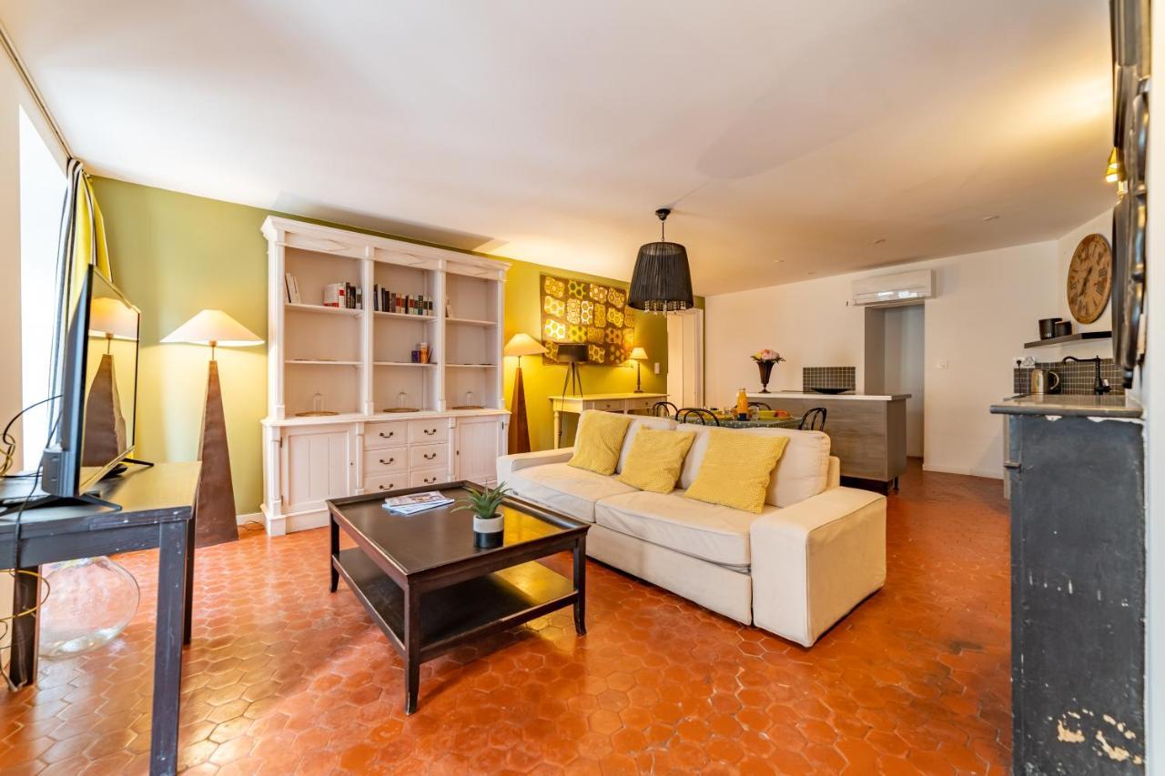 L'Envoutement Provencal Au Coeur De L'Ecusson - Une Nuit A Nîmes Exteriör bild