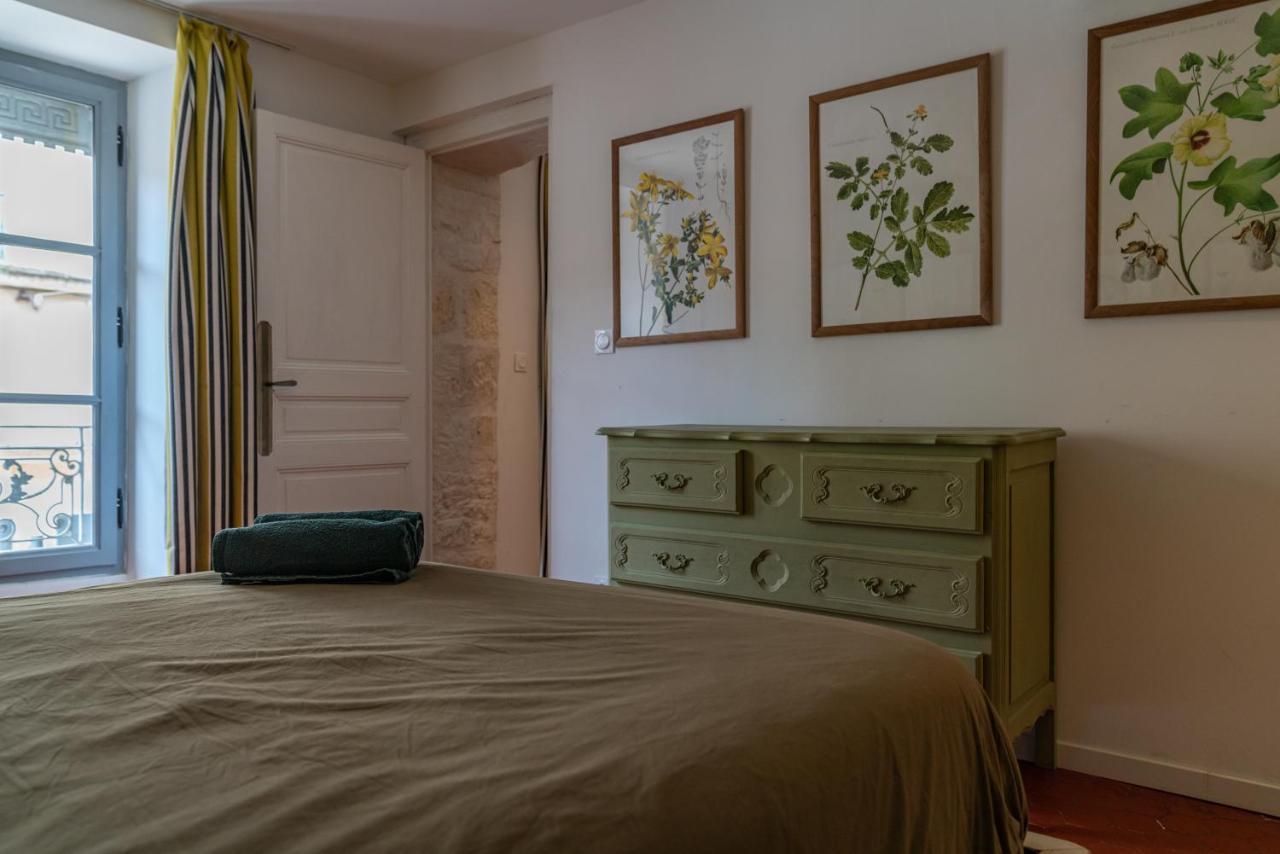L'Envoutement Provencal Au Coeur De L'Ecusson - Une Nuit A Nîmes Exteriör bild